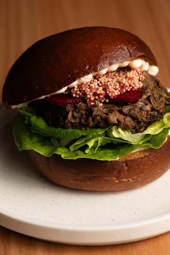 Braised beef roll.