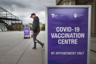 People aged under 50 trying to get their COVID-19 vaccine at the Royal Exhibition Building in Carlton being turned away on Friday. 