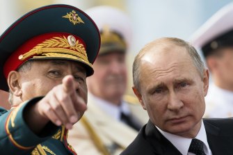 俄羅斯總統弗拉基米爾·普京和國防部長謝爾蓋·紹伊古。 