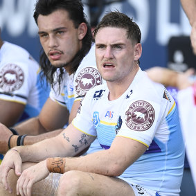 Brimson had been named to return from a groin injury but the Titans have given him an extra week off.