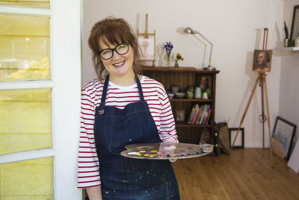 Melbourne-based artist Fiona O’Byrne started painting classes at the relatively late age of 36.