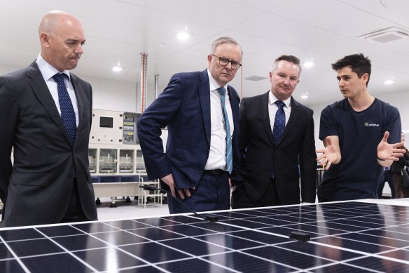 Chris Bowen has launched a major green energy rescue mission. 