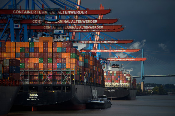 Cosco has made a bid for an ownership stake in Germany’s Port of Hamburg. 