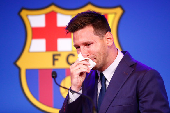 Lionel Messi, who had wanted to stay at Barcelona, broke down at his farewell news conference. 