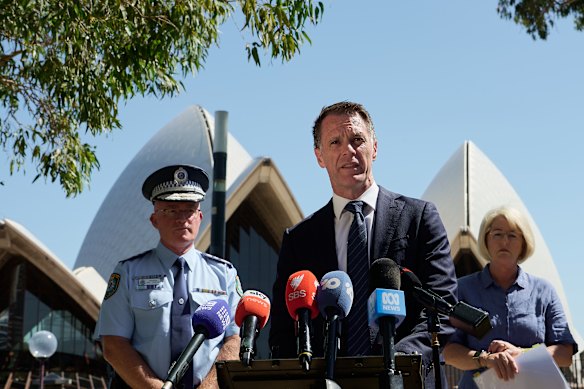 NSW Premier Chris Minns, flanked by Police Commissioner Mal Lanyon and Police Minister Yasmin Catley, provide an update on New Year’s Eve security arrangements.