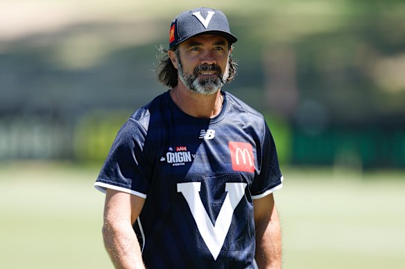 Chris Scott coaching Victoria.