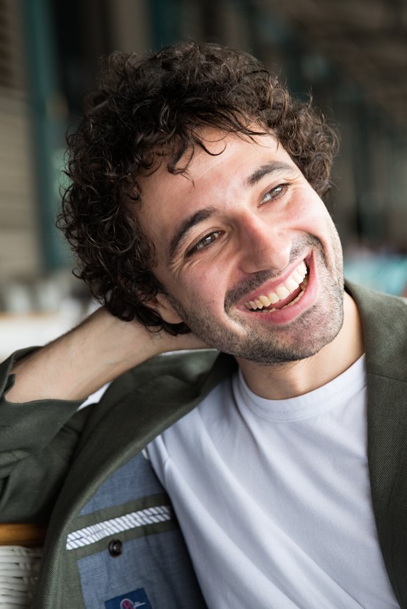 Constantine Costi is directing <i>Orontea</i>.