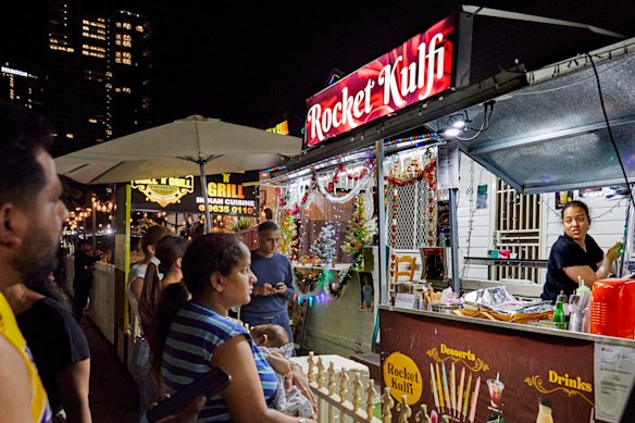 Rocket Kourfu is a stall of the open air. 