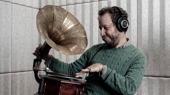 Lee’s new album I’m Fun! is released in August.