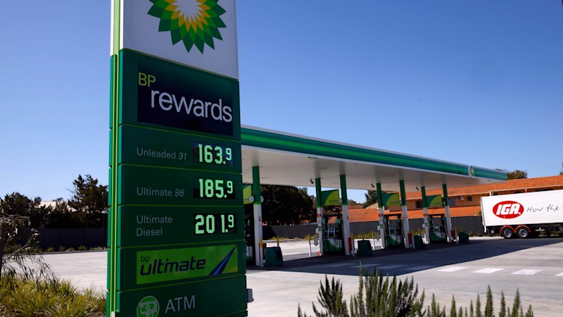 WA news LIVE: Eleven-year-old boy dies in Mandurah e-scooter crash