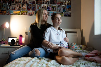 It took five years for Kelly Housbey to get her daughter Sienna an arthritis diagnosis.