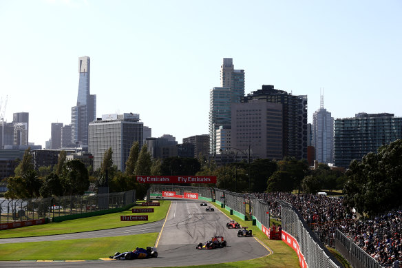 Sydney is keen to secure the Australian Grand Prix, taking it away from Melbourne.