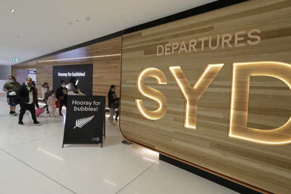 There were 1.54 million total passengers through Sydney Airport last month. 