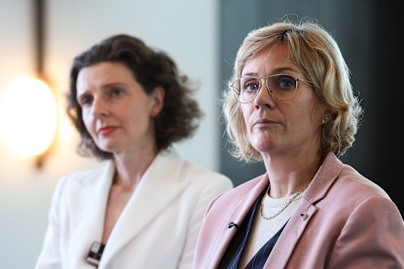 Teal independents Allegra Spender and Zali Steggall addressing a press conference on Monday. 