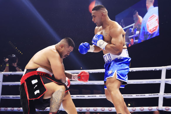 Tevita Pangai jnr knocks out Jeremiah Tupai-Ui on Saturday night.