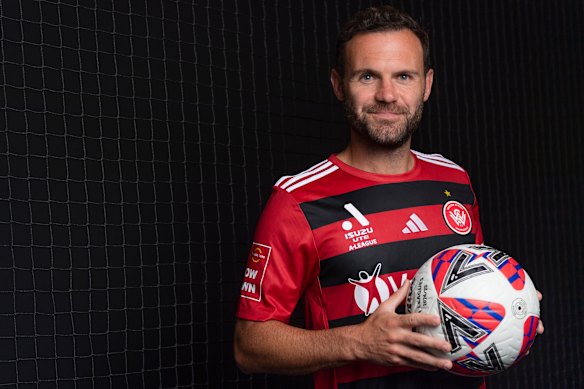Juan Mata wants to play on, but it may not be with the Wanderers.