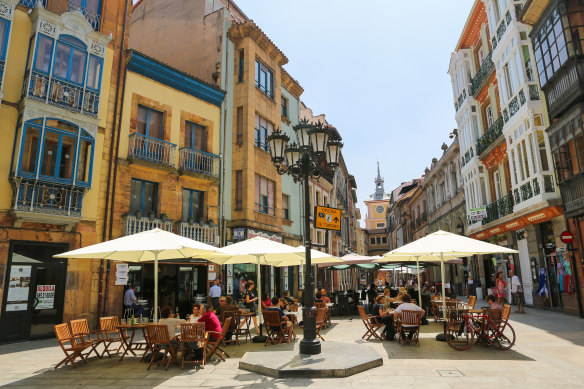 Historic Oviedo sits in an emerald valley.