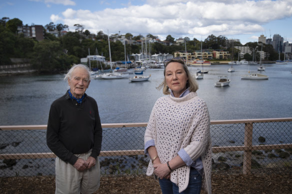 Michael Stevens and Karen Foster of the "Say no to Noakes" action group at Berrys Bay. 