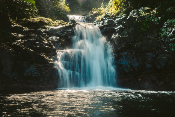 Go island-hopping, Taveuni.
