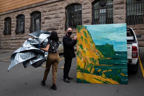 Tony Costa, the 2019 Archibald Prize winner, delivers his entry for the Wynne Prize.