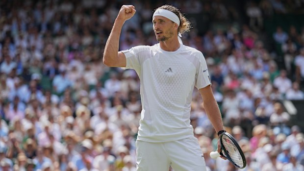 Zverev will play Sinner in the final.