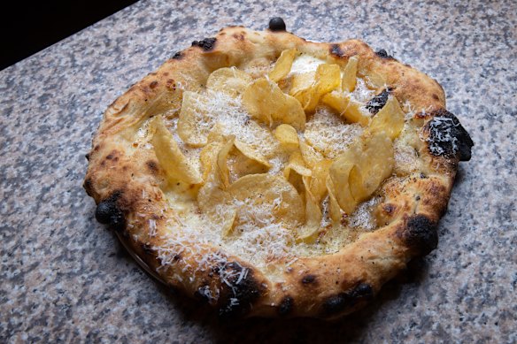 Cacio e pepe pizza.