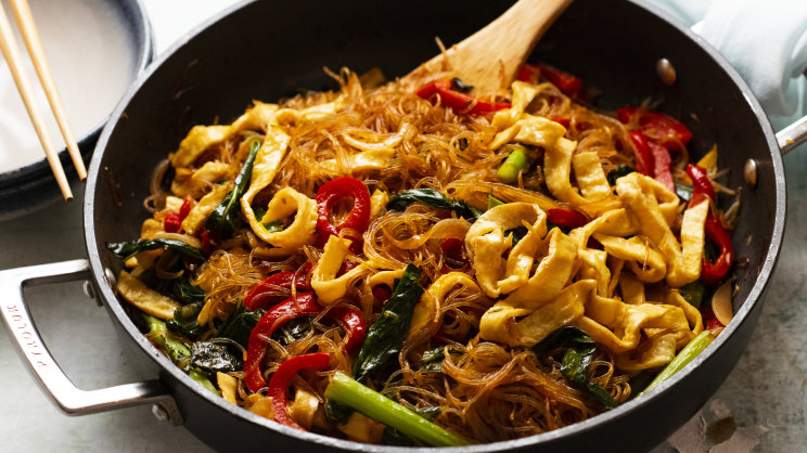 You (probably) already have all you need to make RecipeTin’s Thai noodles with egg ribbons-image