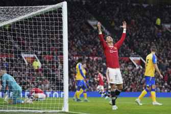 Another missed chance for Ronaldo, this time against Southampton at Old Trafford.