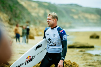 Mick Fanning is into the round of 16 at Bells Beach.