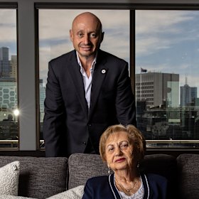 NBL owner Larry Kestelman with his mother, Svetlana.