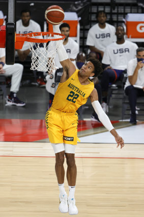 Matisse Thybulle dunks.