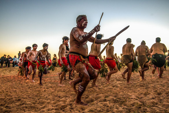 Wayne Thorpe leading the Gurandji dancers in Corroboree at the Dupang Festival in South Australia.