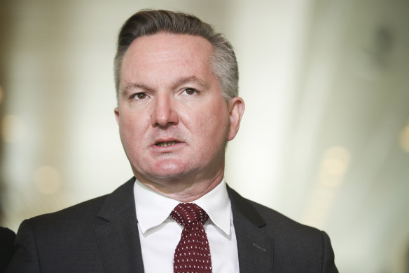 New Labor climate and energy spokesman Chris Bowen says the party will not support changes to the Clean Energy Finance Corporation.