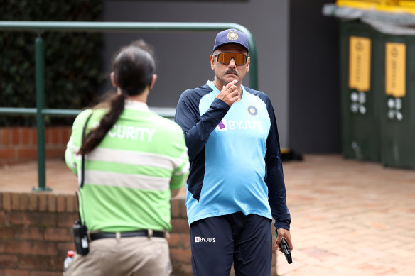 India coach Ravi Shastri arrives at the SCG without a mask on Wednesday.