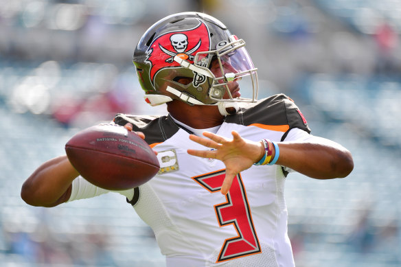 Buccaneer Jameis Winston warms up. 