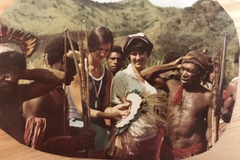 Dr Heather Greenfield with a group of New Guineans.