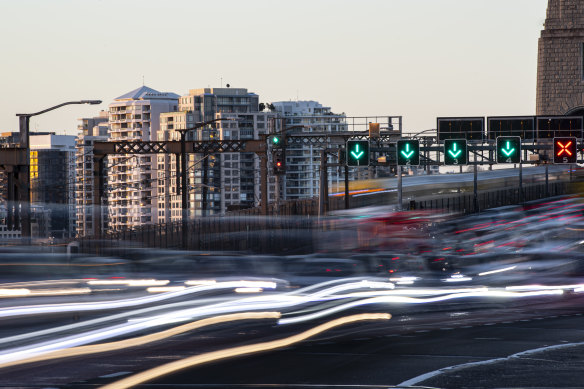 Harbour Bridge traffic heading to North Sydney.