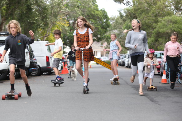 Waverley Council has been overwhelmed  with interest after it asked residents if they'd like to close their streets for a few hours every week so kids can play.