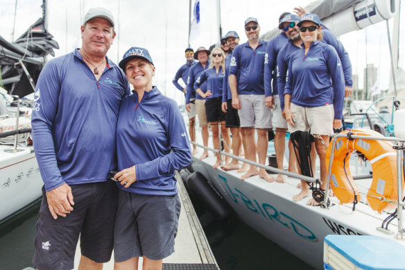 Ian and Annika Thomson with their crew.