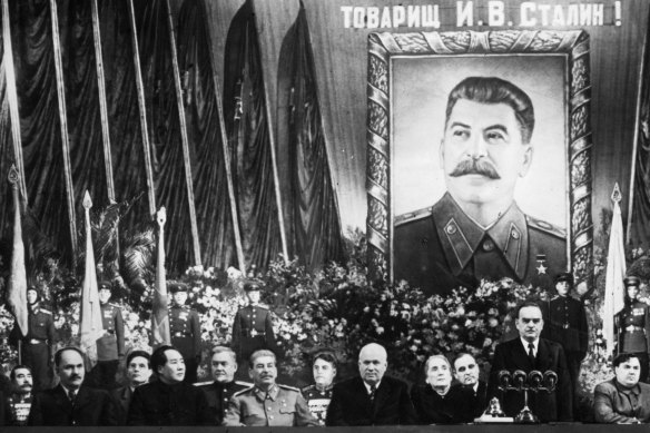 Mao Zedong (fourth from left) at Jospeh Stalin's 70th birthday party in Moscow in 1949.