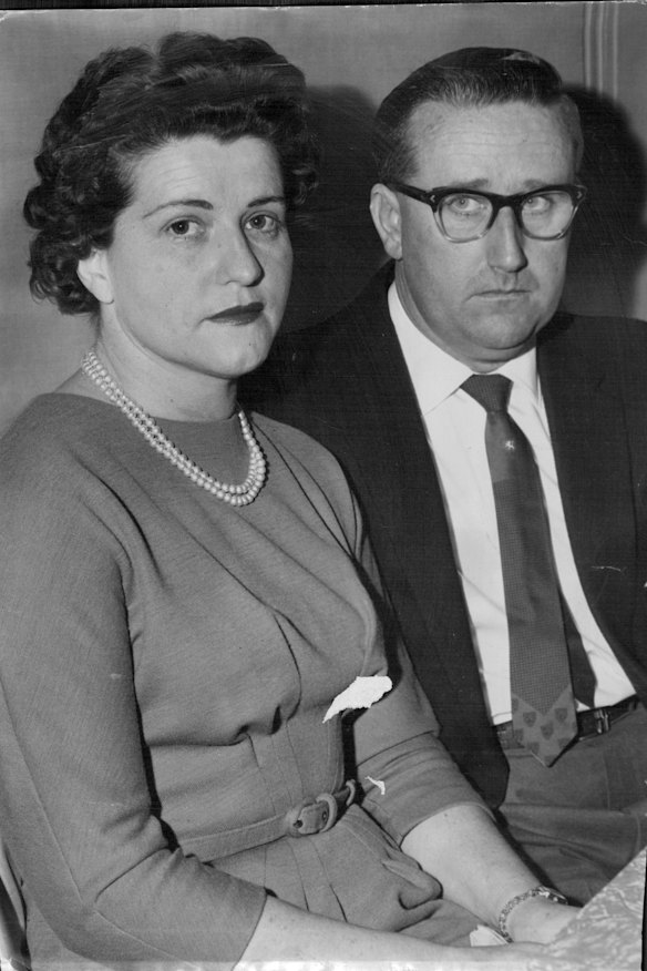 Bazil and Frida Thorne, the Sydney winners of the Opera House Lottery.