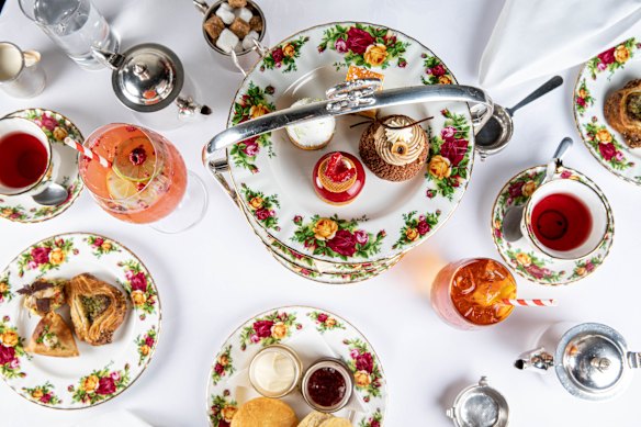 High tea comes with sparkling wine or tea.