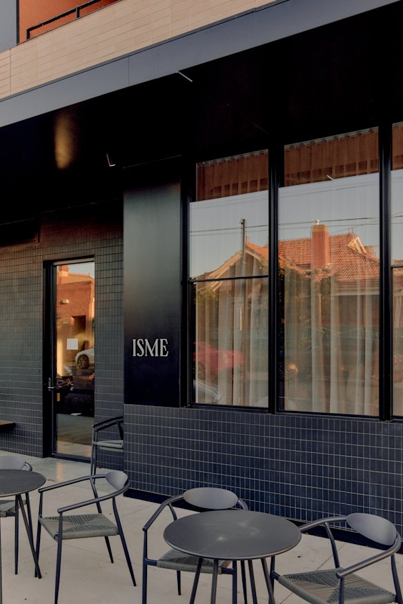 Streetside seating is also available.