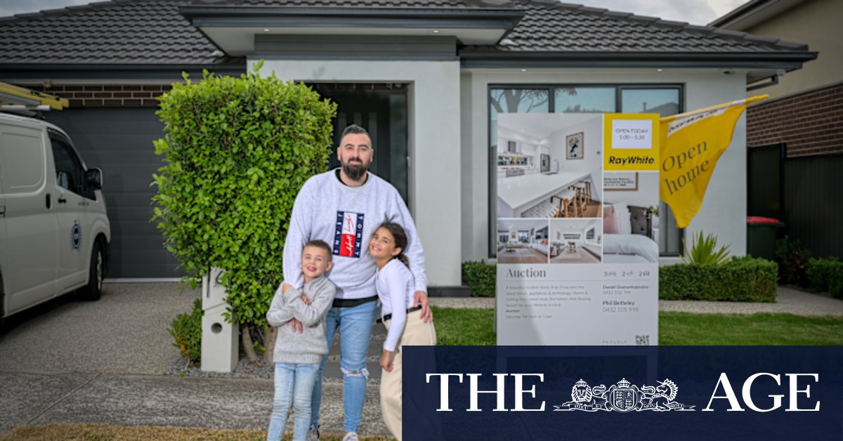 Why Melbourne homeowners are rushing to sell - Vimarsana News