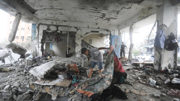 Israeli strike kills dozens at UN-run Gaza school