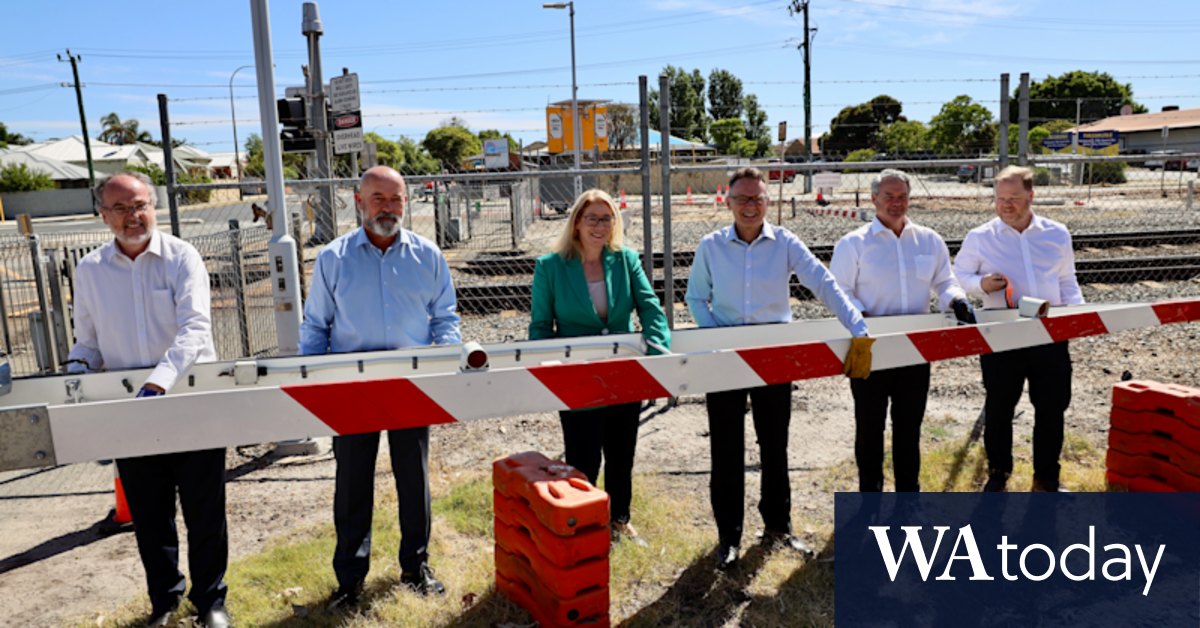 Armadale line shutdown: WA Transport Minister Rita Saffioti 'nervous' but optimistic as trains stop rolling to one-fifth of Perth - Vimarsana News