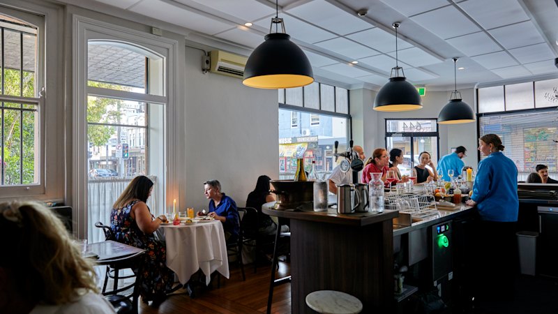 This new Euro bistro is drawing diners down Newtown’s south end