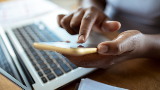 Can our phones help us to improve our mood?