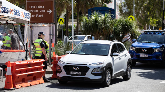 Traffic queues at the Queensland border on Sunday, ahead of the changes overnight. 