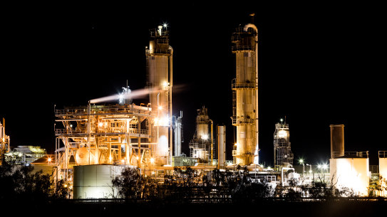 The carbon storage project will be built near Santos’ gas plant at Moomba, SA.